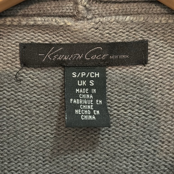 Kenneth Cole New York Faux Fur Grey Vest Size Small - Picture 2 of 6